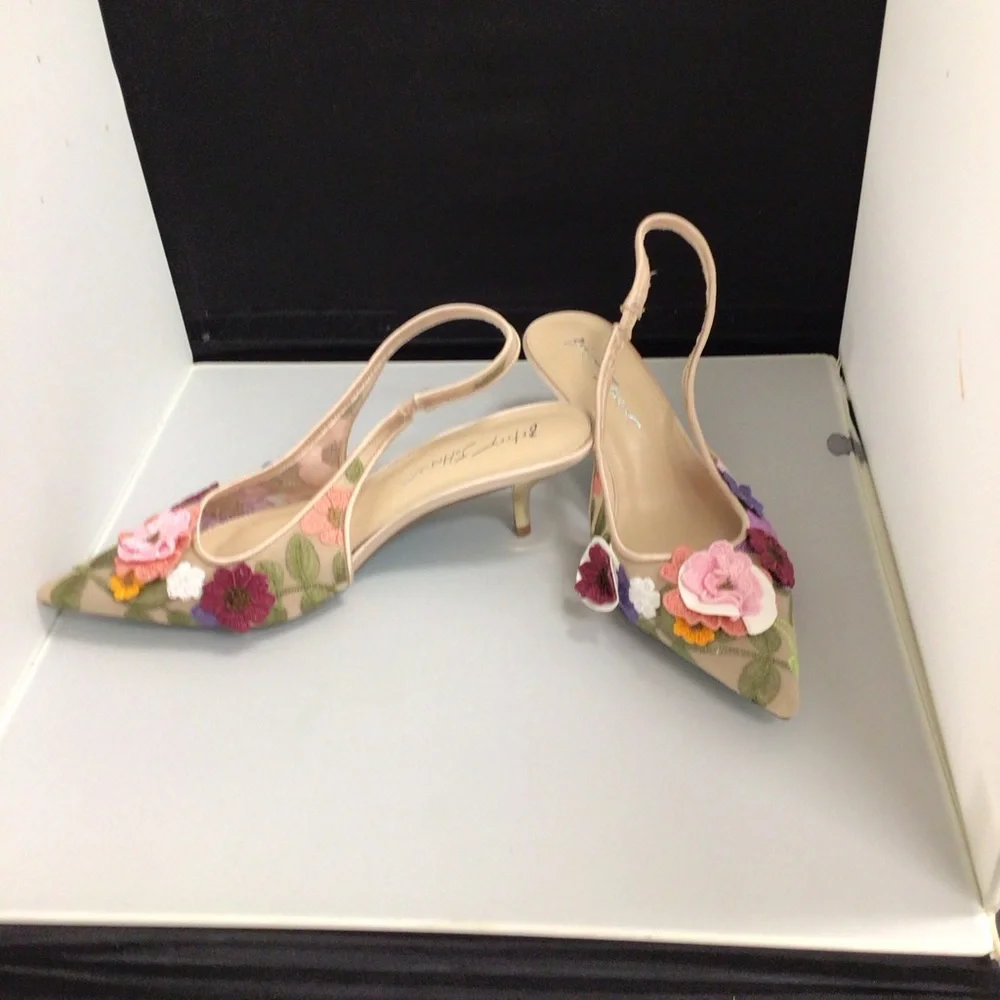 Betsy Johnson Floral Embellished Slingback Heels 8.5 - Picture 7 of 10